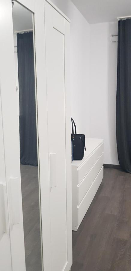 Apartament Kawalerka Mieszkanie Warszawa Buitenkant foto